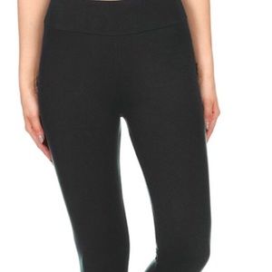 Staple Must Have Black OS Leggings